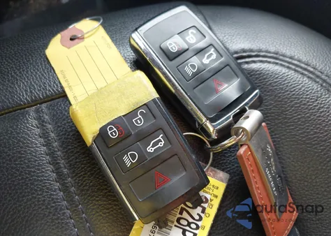 2018 Land Rover Range Rover Sport Se Td6 from USA, damaged, VIN SALWG2RK4JA697795